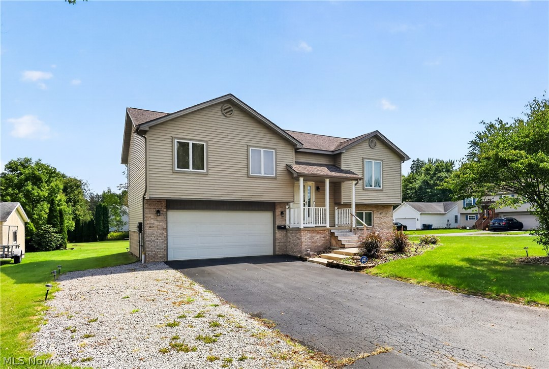 1064 Saul Drive Property Photo 1