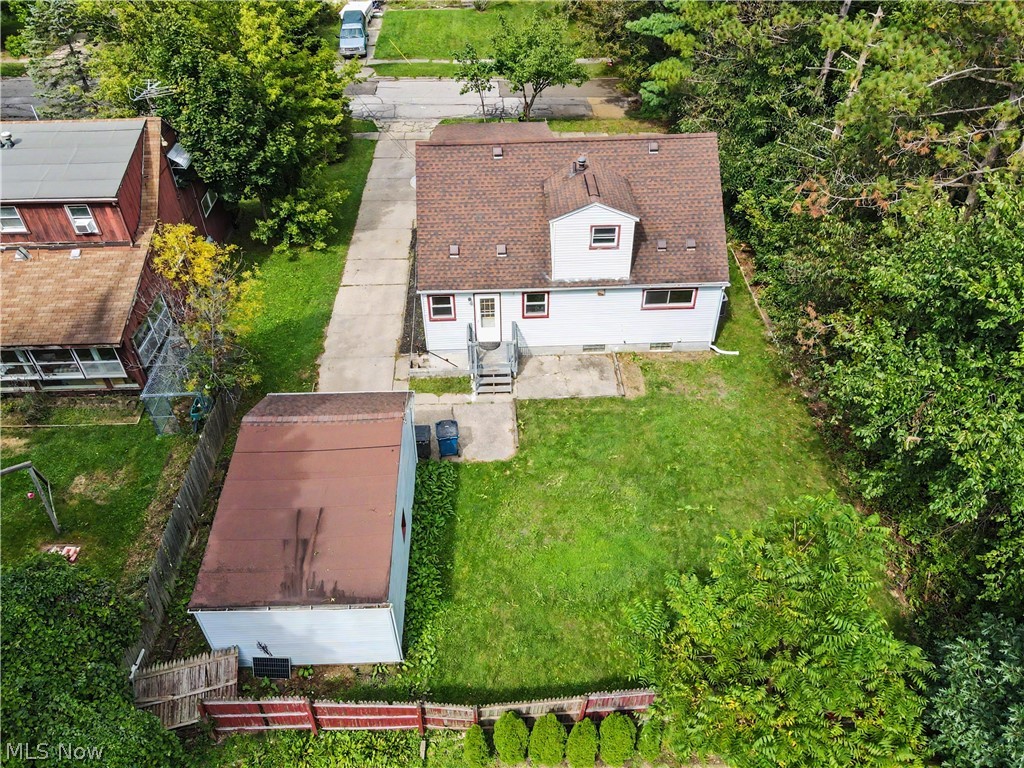 742 Avondale Street Property Photo 13