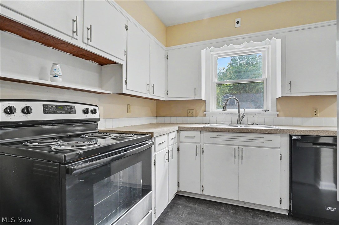 742 Avondale Street Property Photo 20