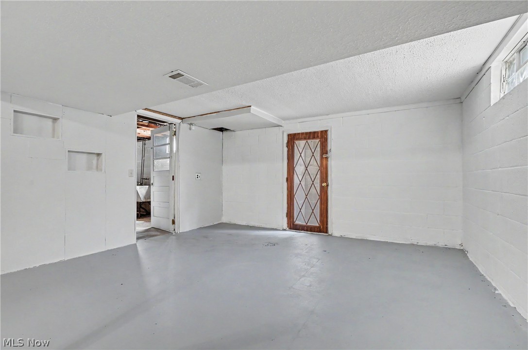 742 Avondale Street Property Photo 35