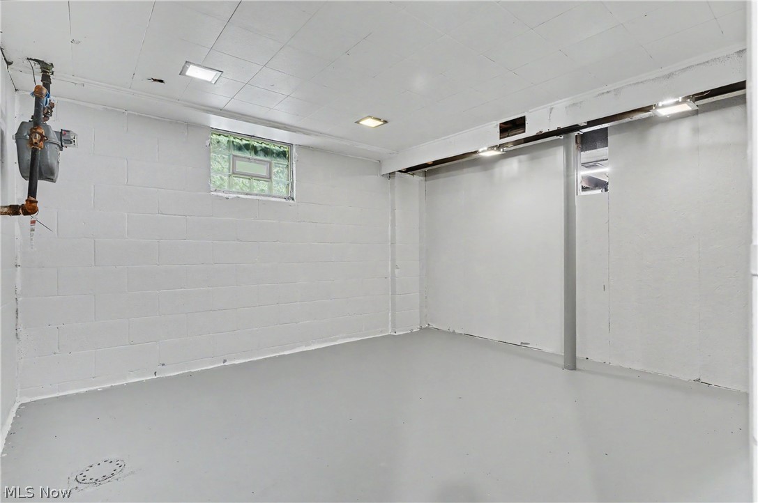 742 Avondale Street Property Photo 40