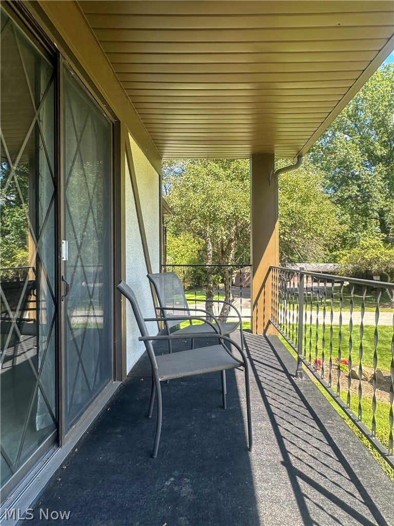 399 Quarry Lane Ne E Property Photo 20