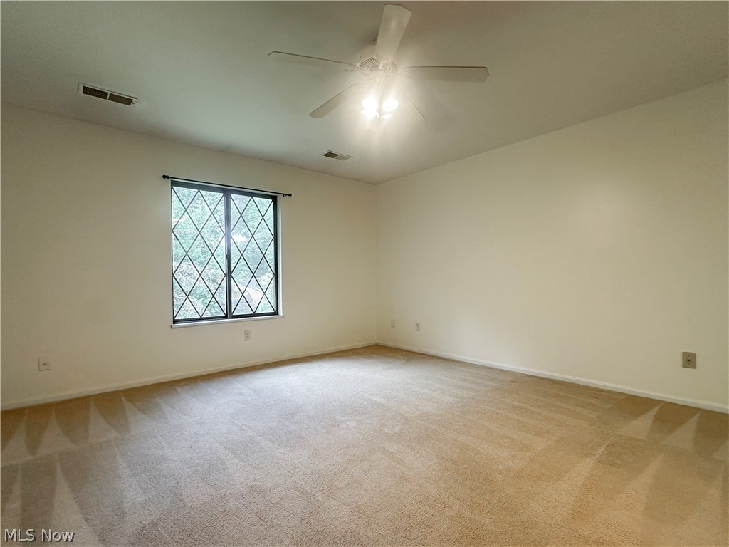 399 Quarry Lane Ne E Property Photo 25