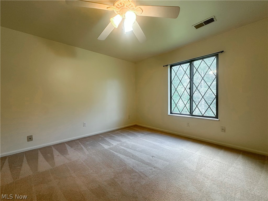 399 Quarry Lane Ne E Property Photo 33