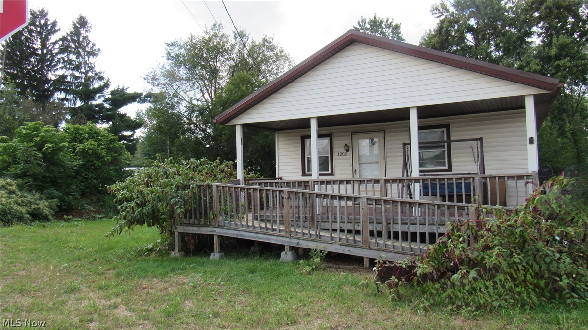 1202 N Uhrich Street Property Photo 1