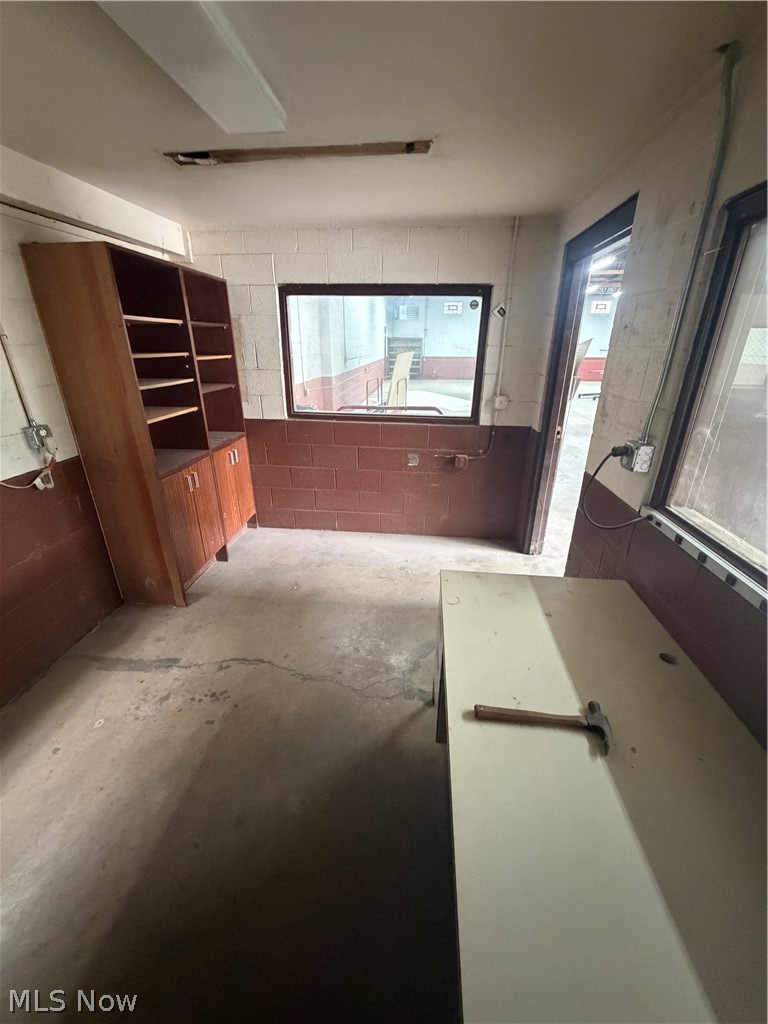 4173 E 71st Street Property Photo 16
