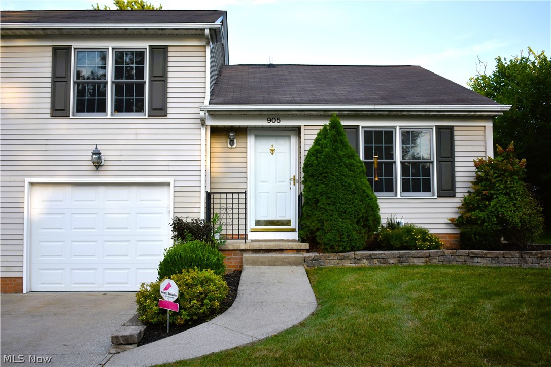 905 Quinebaug Court