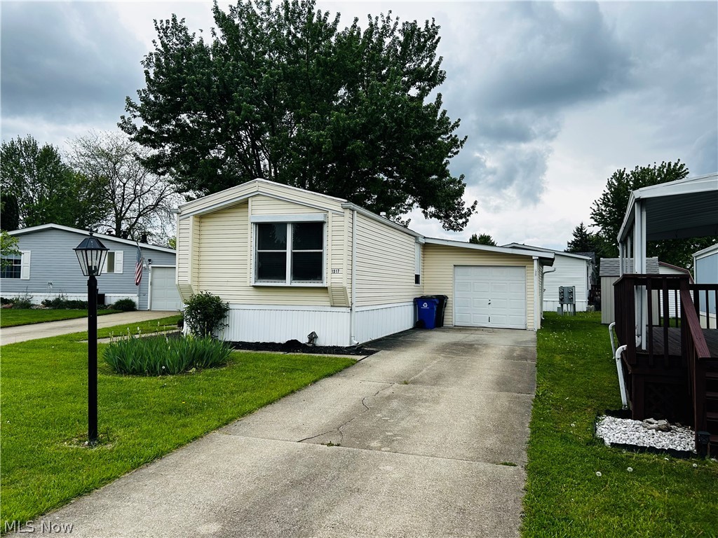 1517 Lady Anne Property Photo 1