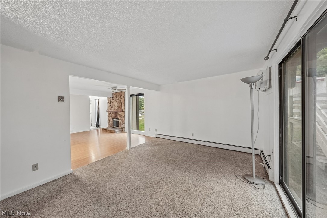 1583 Treetop Trail B Property Photo 5