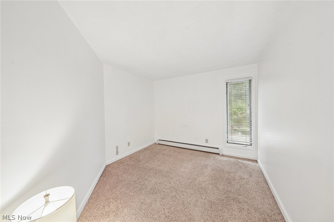 1583 Treetop Trail B Property Photo 16