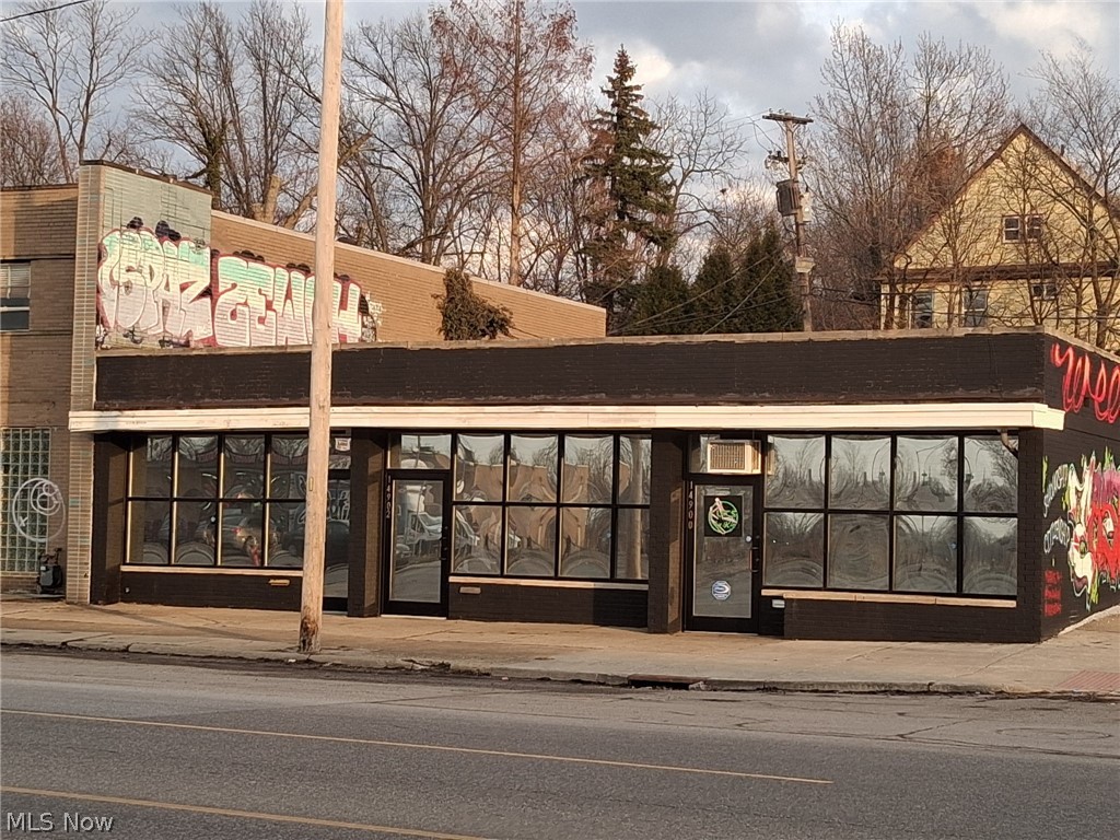 14900 Euclid Avenue Property Photo 1