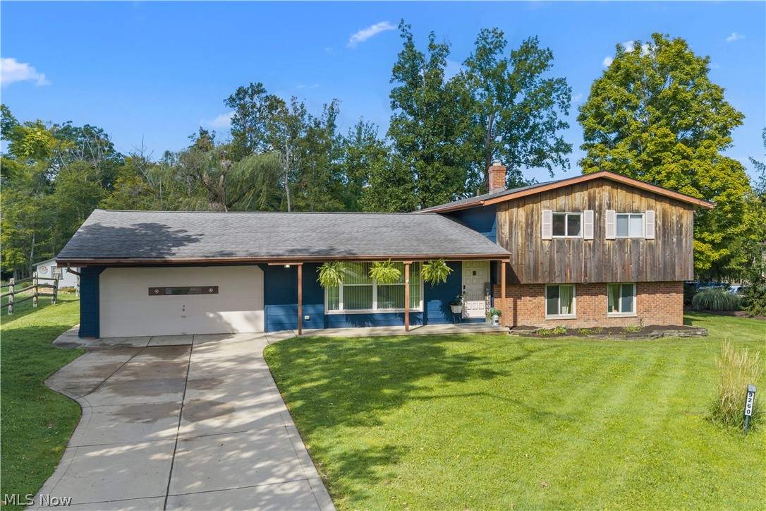 9260 Avery Road Property Photo 1