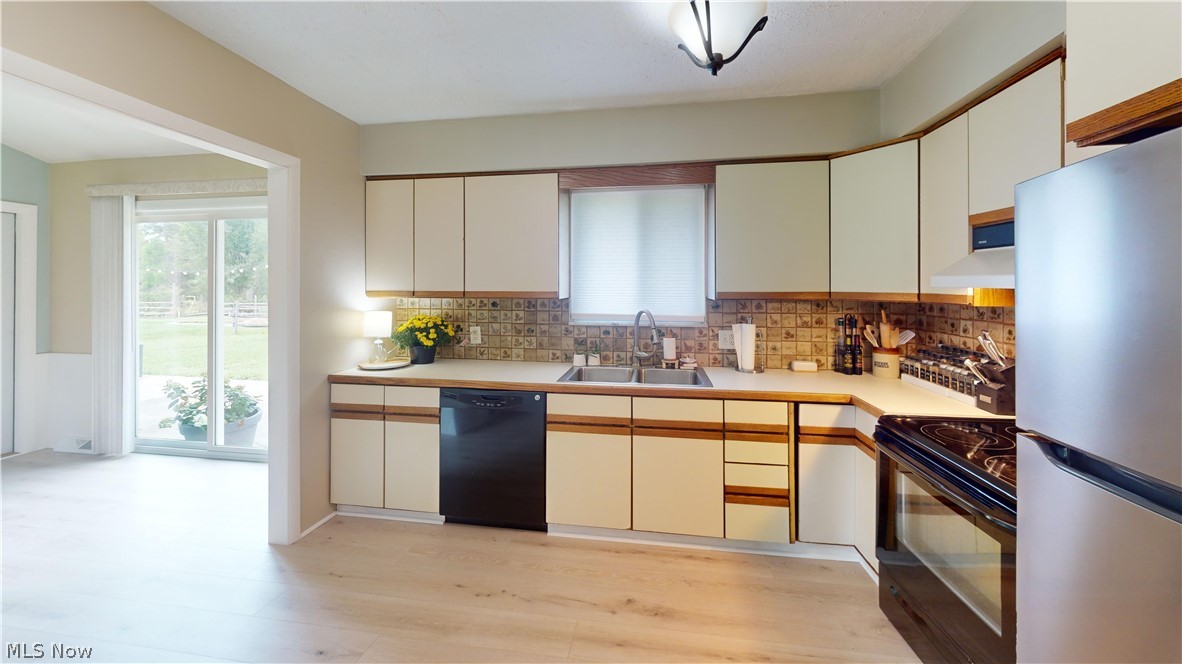 9260 Avery Road Property Photo 15