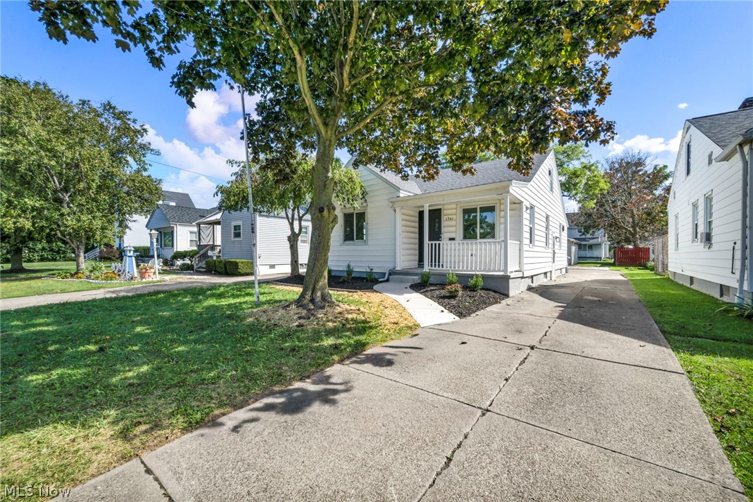 1361 Leavitt Road Property Photo 4