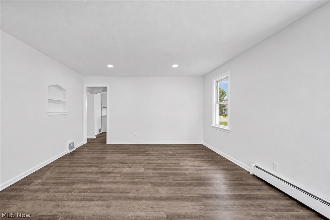 1361 Leavitt Road Property Photo 14