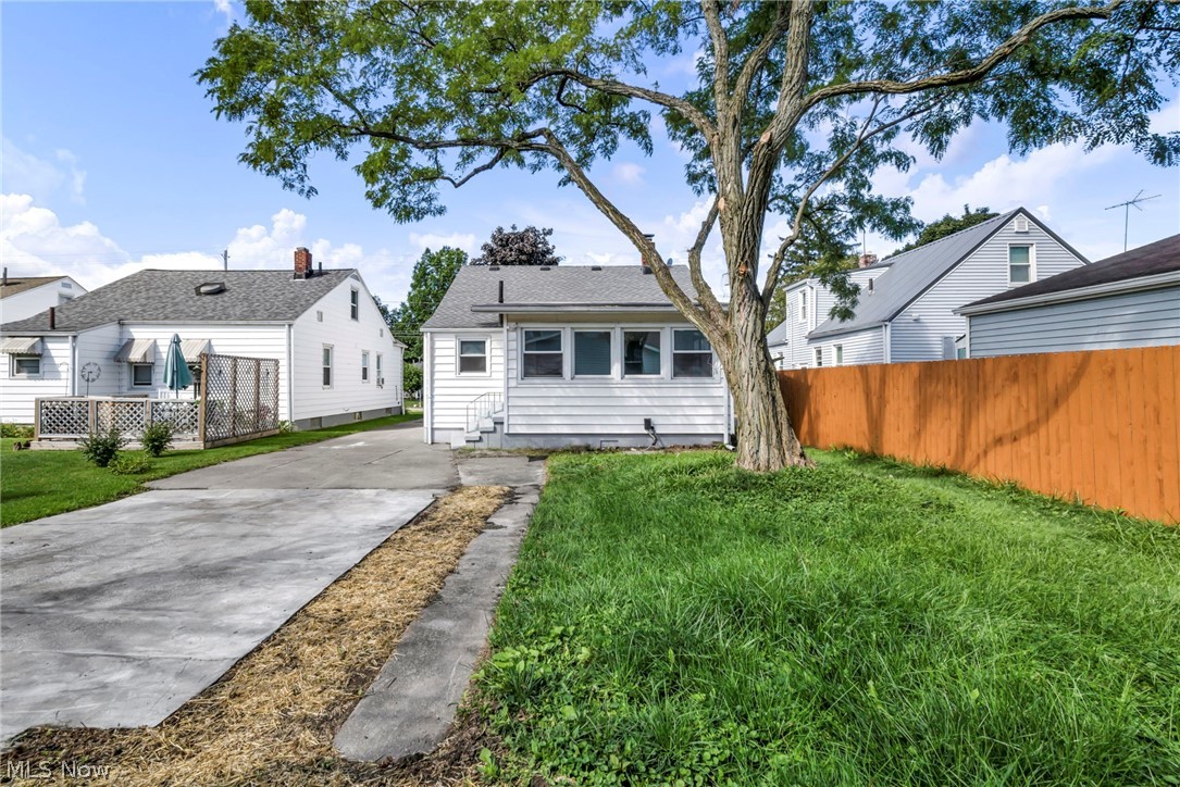 1361 Leavitt Road Property Photo 35