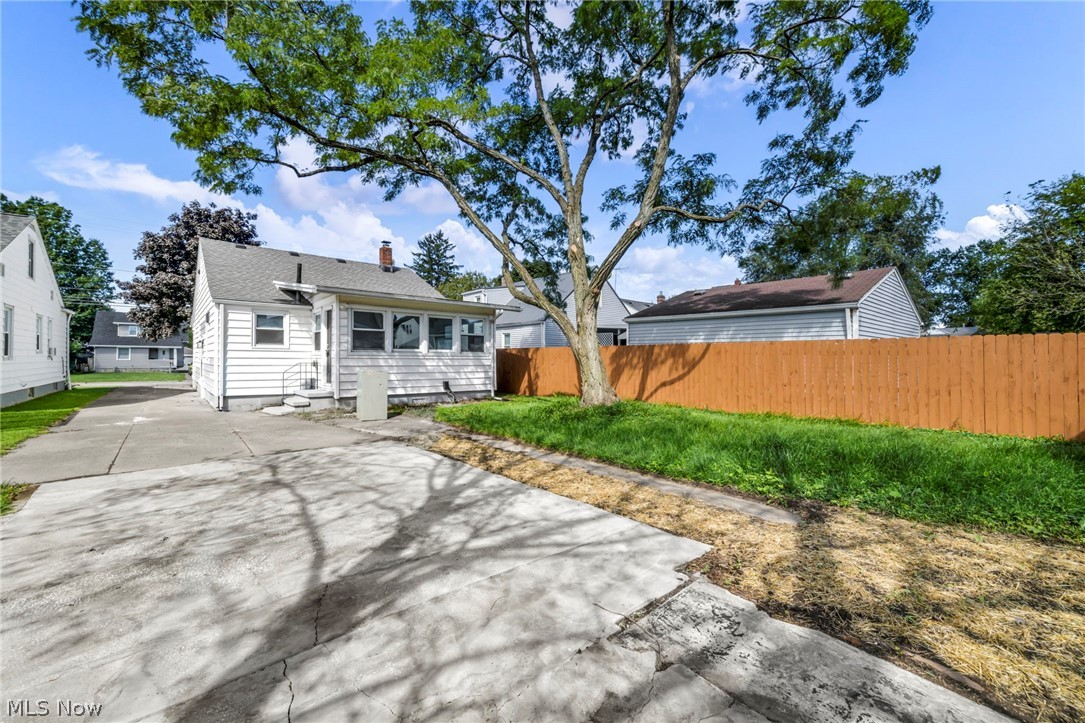 1361 Leavitt Road Property Photo 36