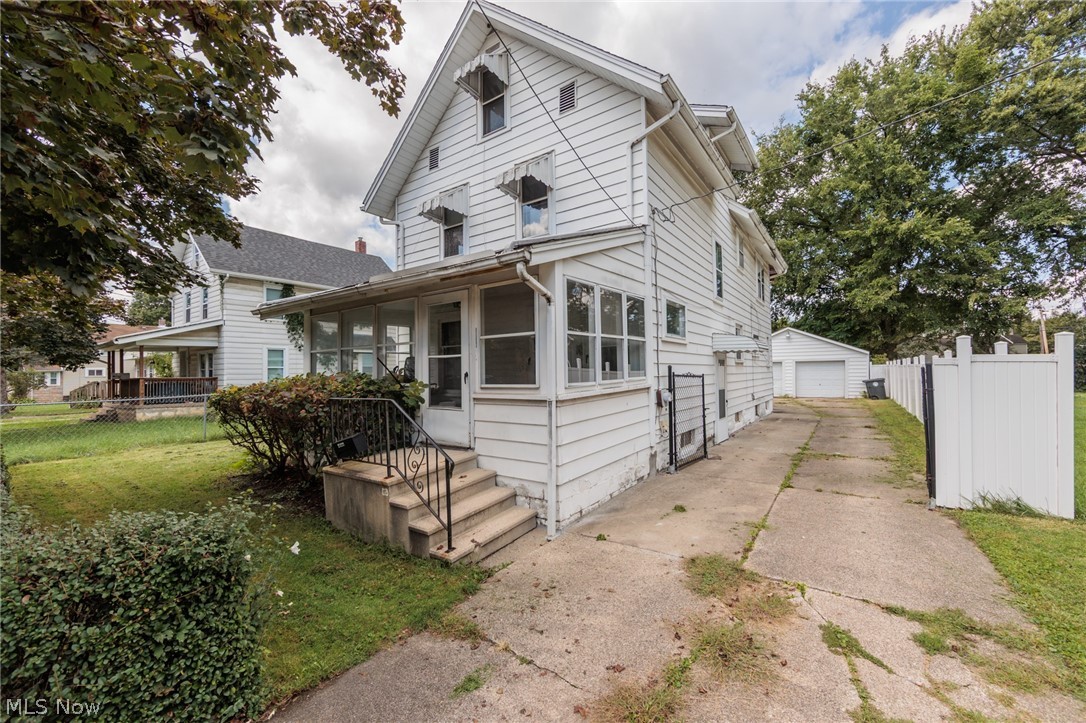 1211 California Avenue Property Photo