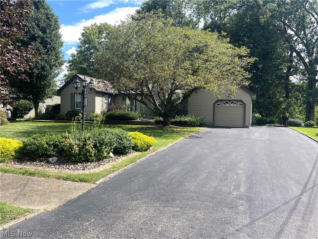3255 Meadowlark Lane