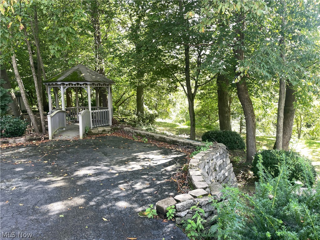 3255 Meadowlark Lane Property Photo 5