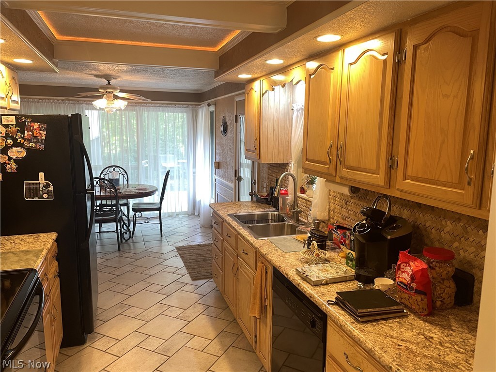 3255 Meadowlark Lane Property Photo 8
