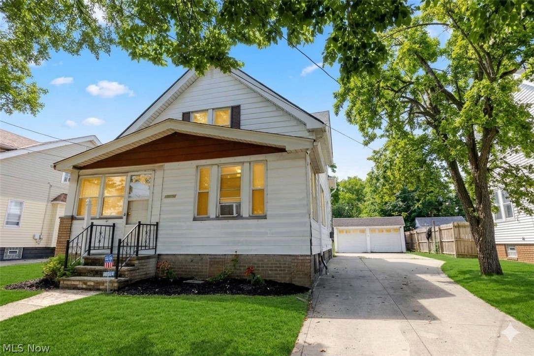 18606 Cherokee Avenue Property Photo 1