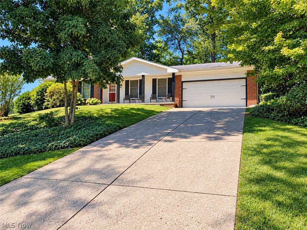 2919 Inwood Drive Nw Property Photo 1