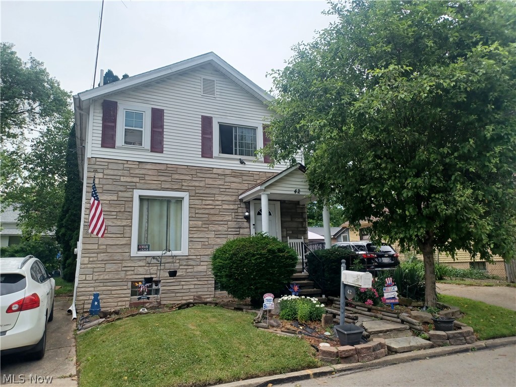 42 N Clover Avenue Property Photo 1