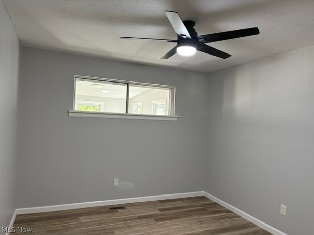 4837 Willowbrook Drive Property Photo 11