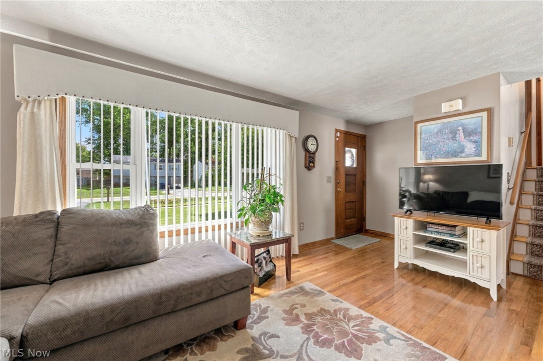 38233 Parkway Boulevard Property Photo 5