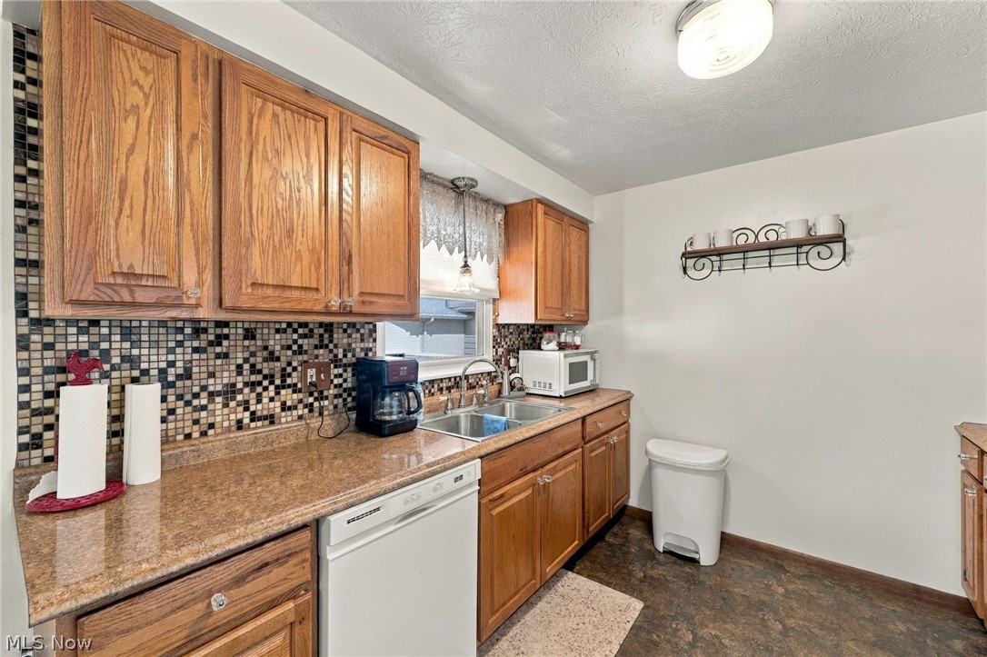 38233 Parkway Boulevard Property Photo 8