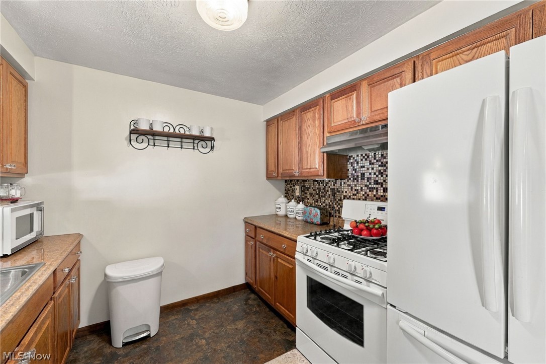 38233 Parkway Boulevard Property Photo 9