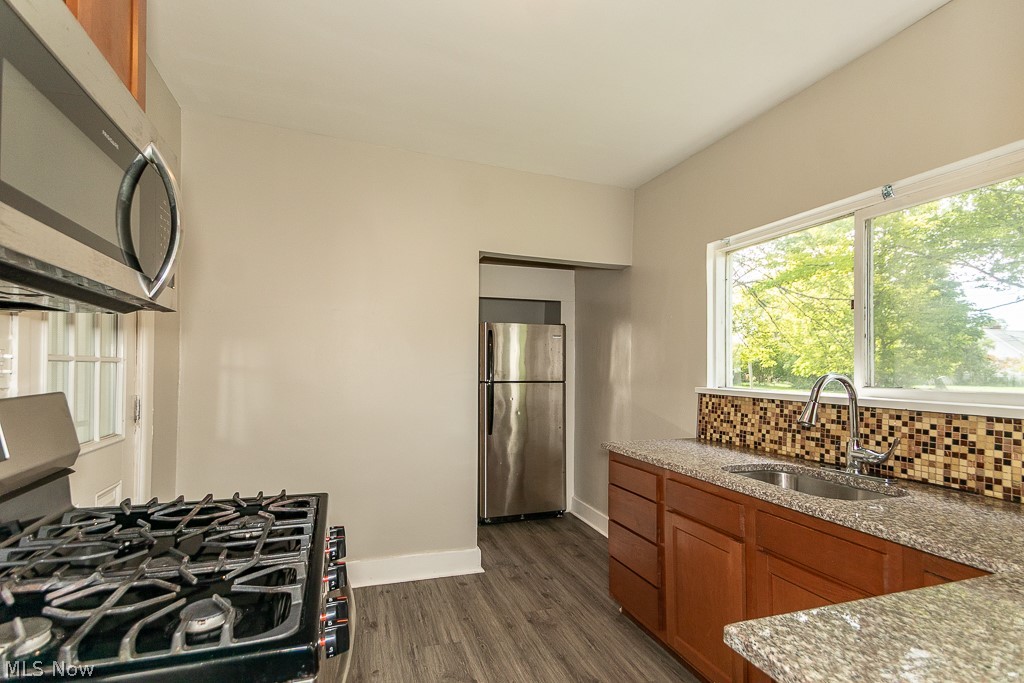 170 E 316th Street Property Photo 12
