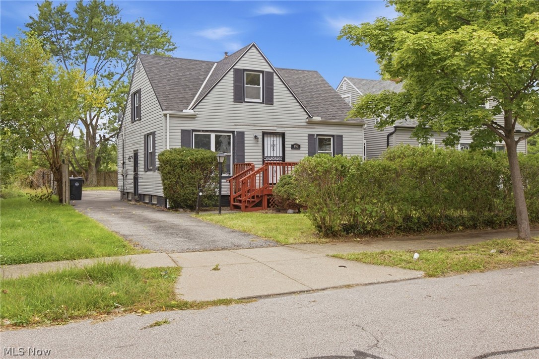 892 E 139th Street