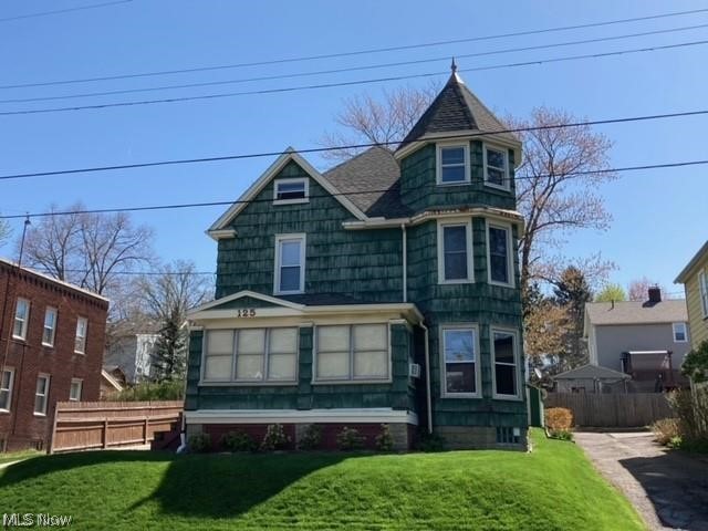 125 N Bentley Avenue