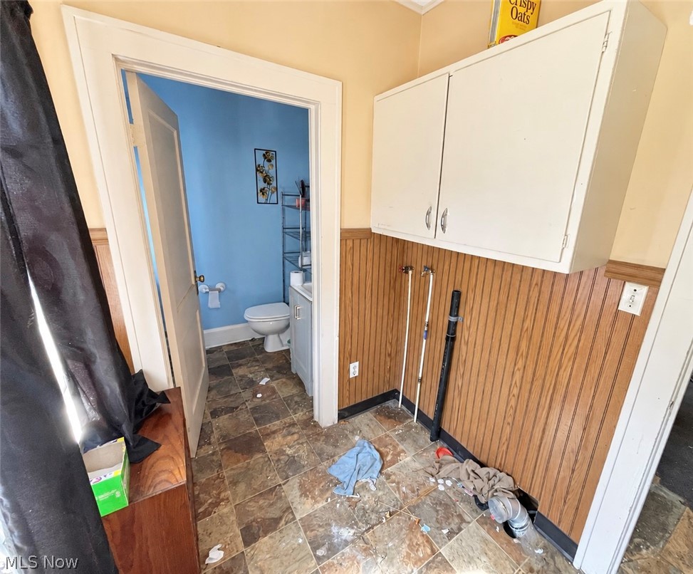 3404 Lincoln Street E Property Photo 11