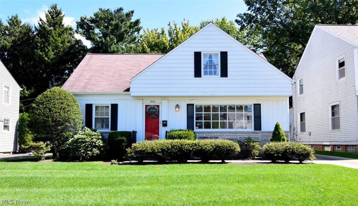1663 Oakmount Road Property Photo 1