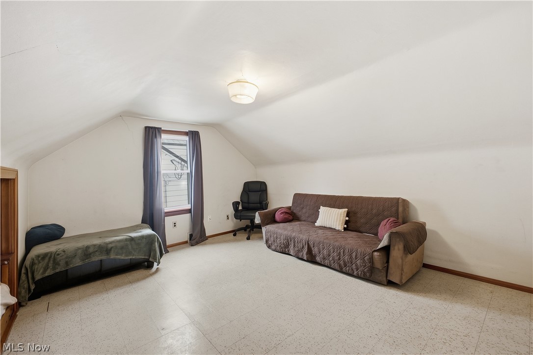 144 Argyle Avenue Property Photo 17