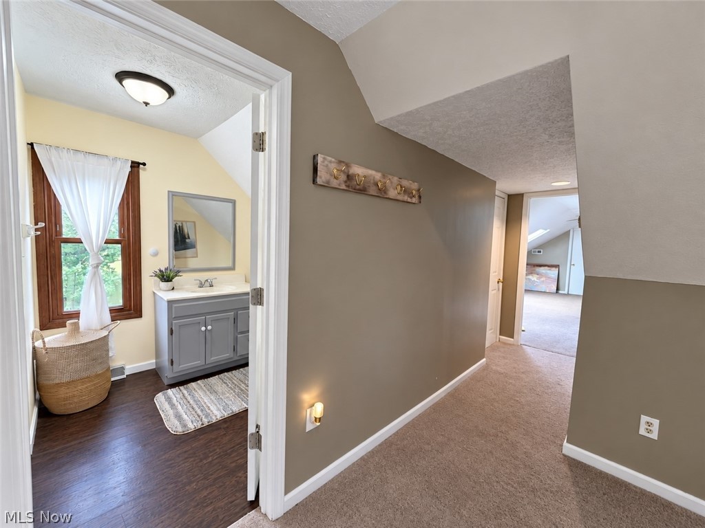 1102 E Garfield Road Property Photo 29