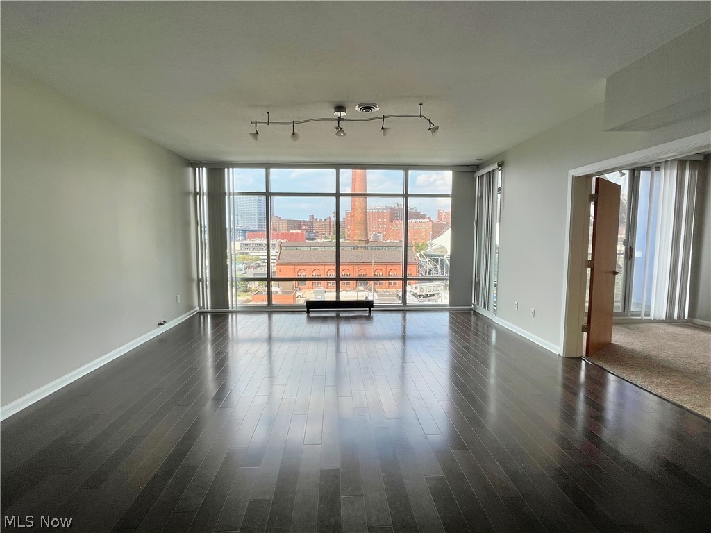 1237 Washington Avenue 706 Property Photo 5