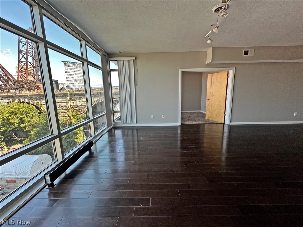 1237 Washington Avenue 706 Property Photo 9