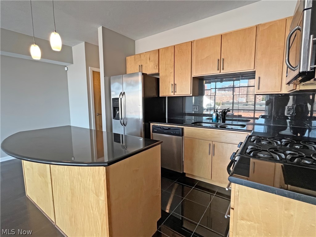 1237 Washington Avenue 706 Property Photo 14