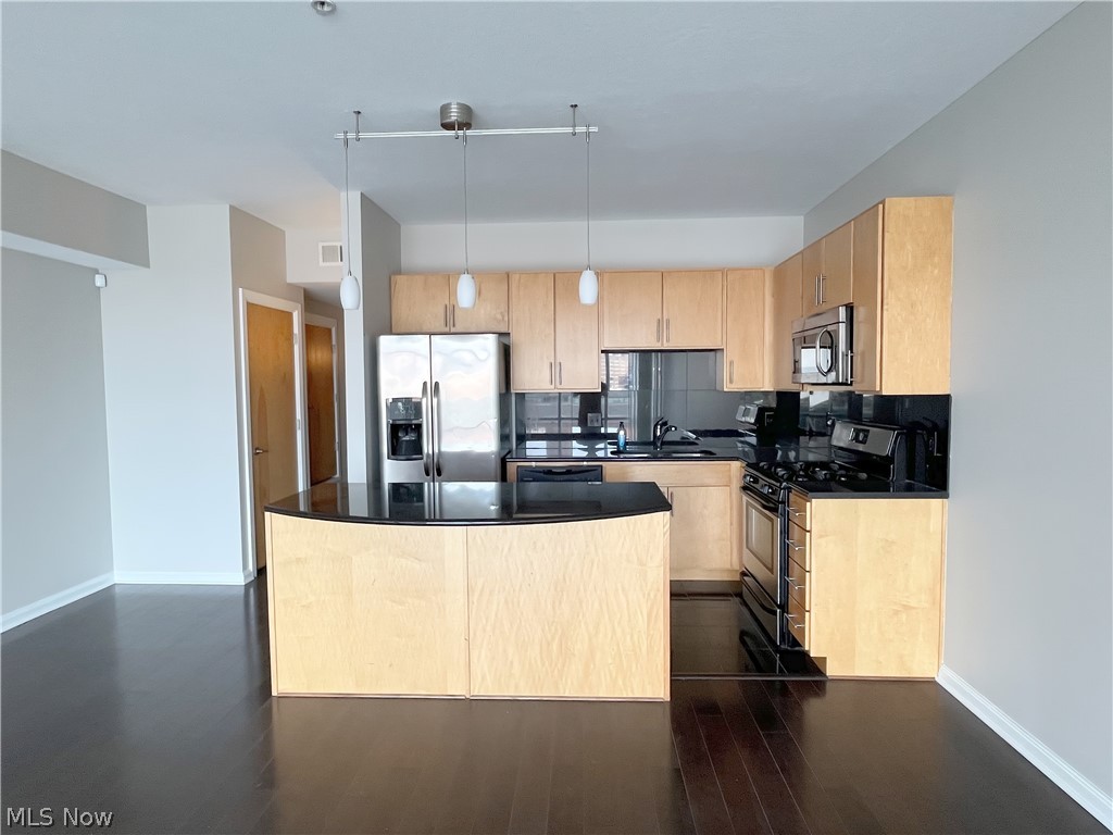 1237 Washington Avenue 706 Property Photo 16