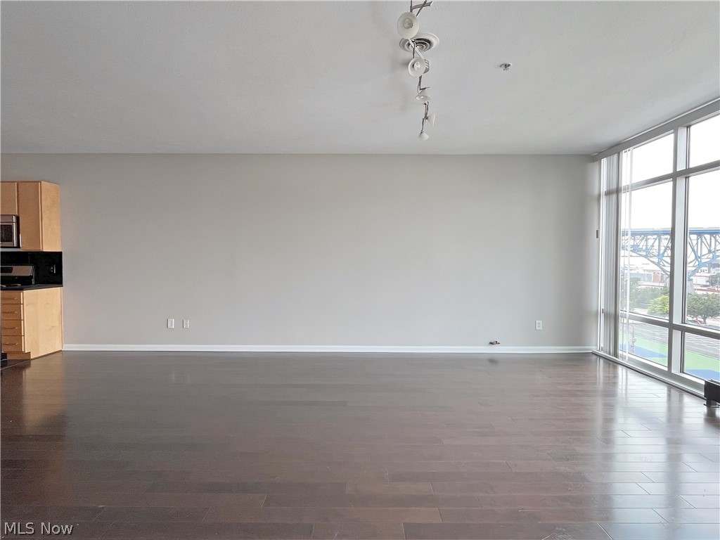 1237 Washington Avenue 706 Property Photo 17
