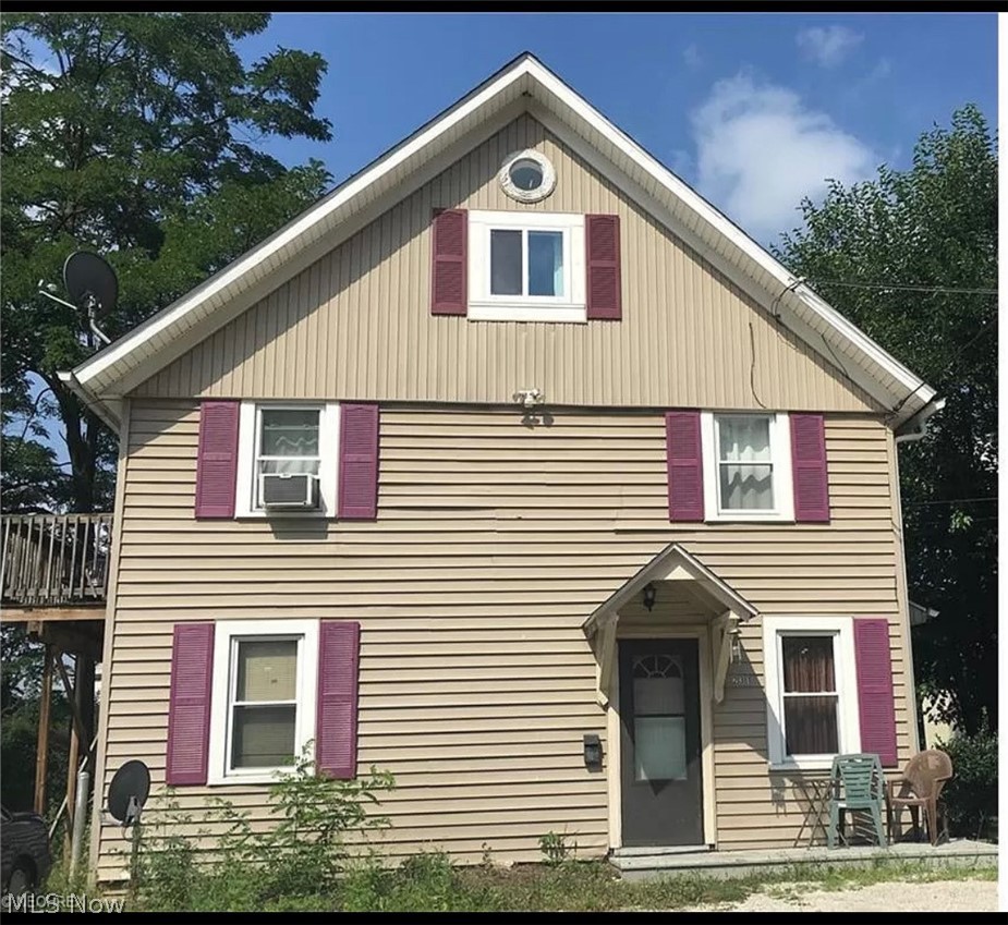 231 S Vine Street Property Photo 1