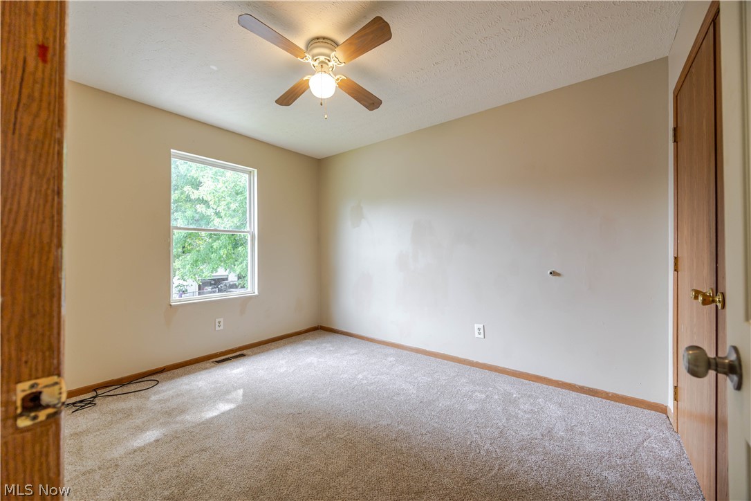 1404 Lakeview Road Property Photo 15