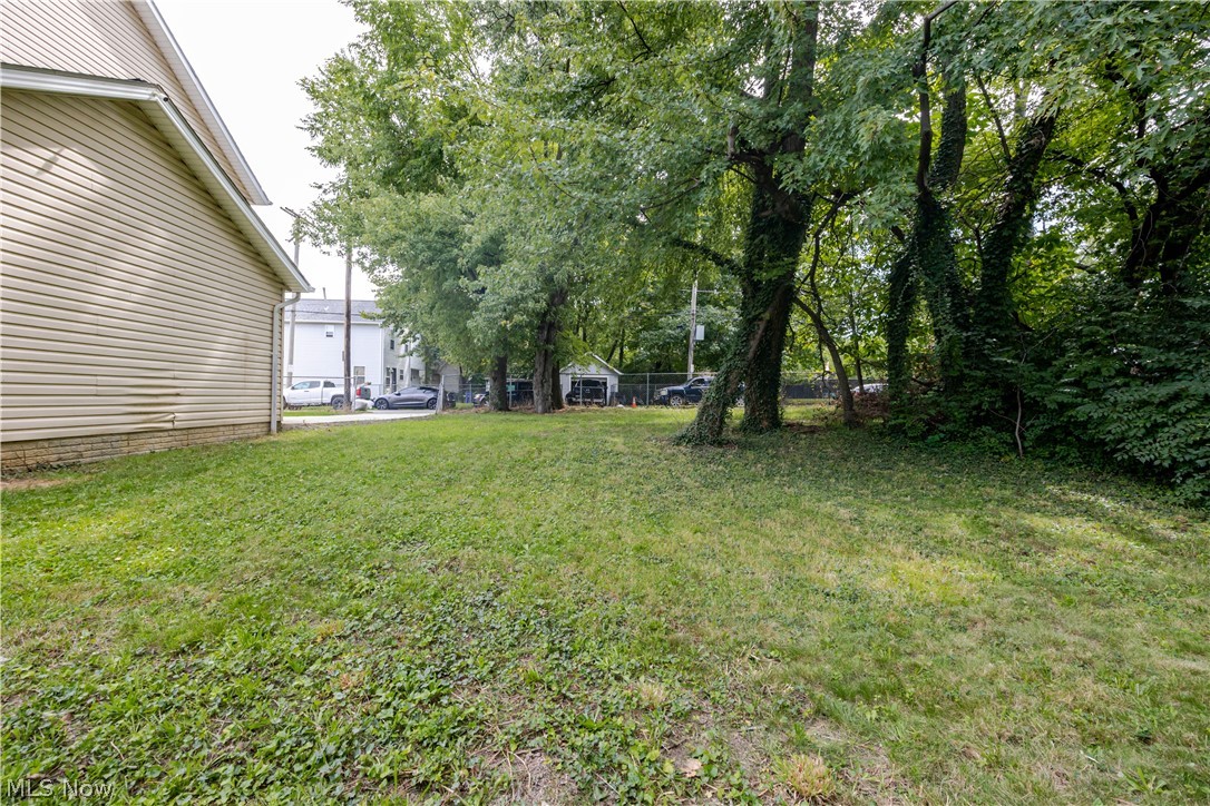 1404 Lakeview Road Property Photo 28