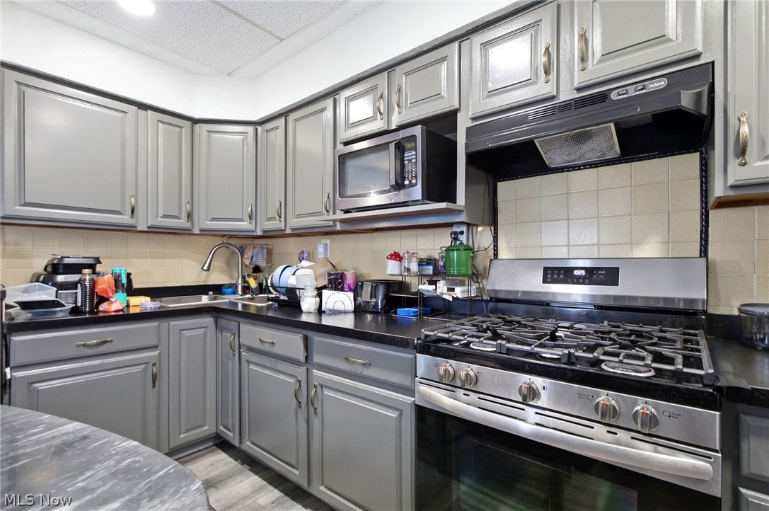 7910 Saint Clair Avenue Property Photo 19