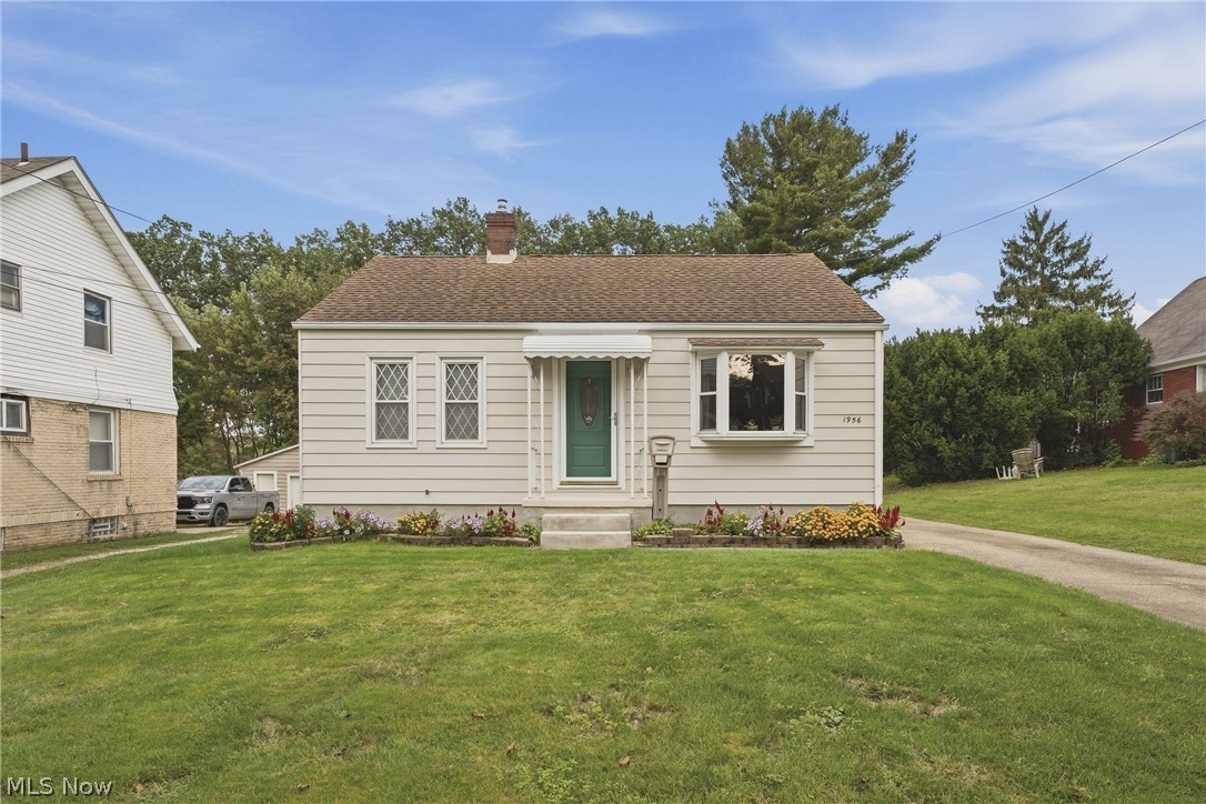 1956 Goodyear Boulevard Property Photo 1