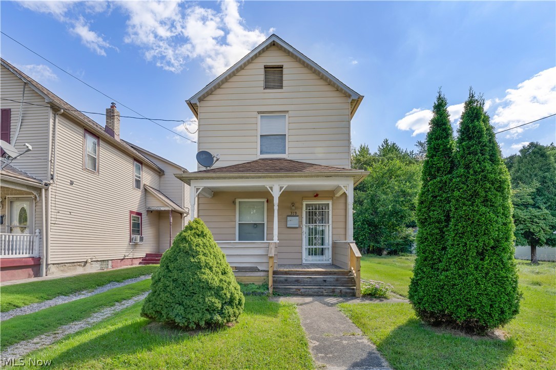 319 S Jackson Street Property Photo 1